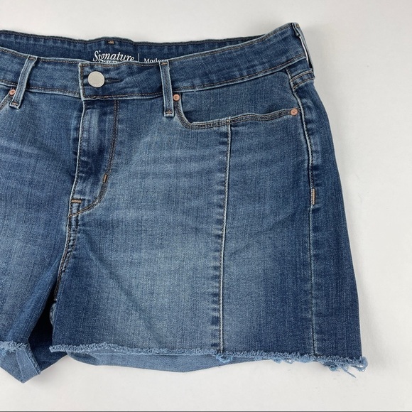 Signature Levis Jean Shorts Womens 14 Modern Shorts Blue Denim - Picture 5 of 9